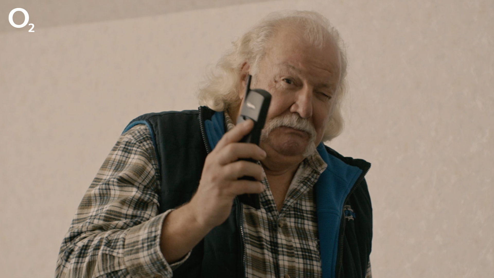 The 5700 Euro phone. Germany´s most unfair offer.